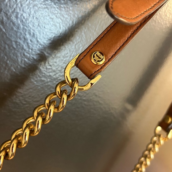 MCM Tan Leather Crossbody Bag with Elegant Chain Strap GUC minor stain bottom - Picture 5 of 16